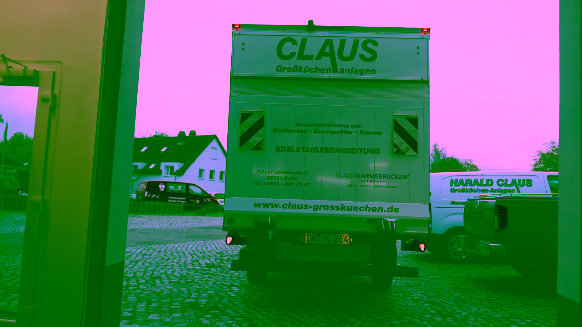 Claus Transporter Logo